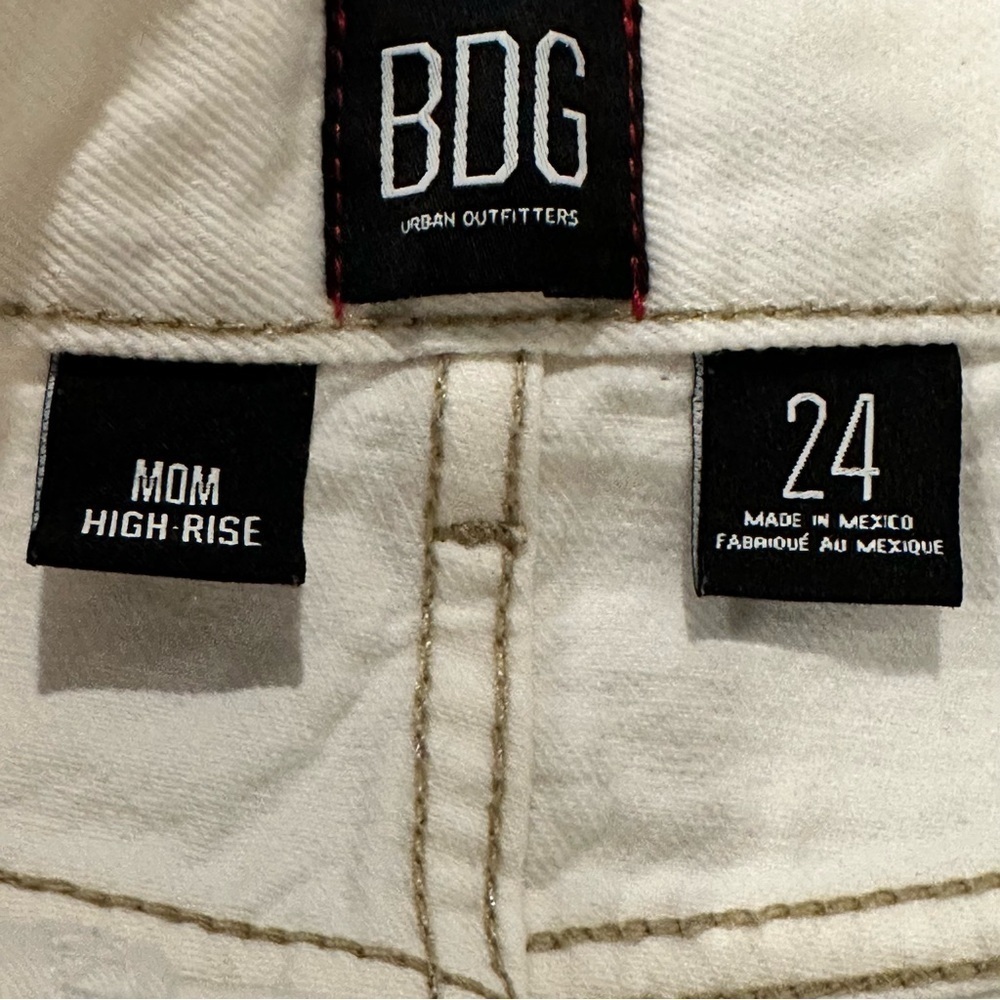 BDG Urban Outfitters Denim Shorts Mom High Rise Beige Distressed Women’s Size 24 - Picture 7 of 9